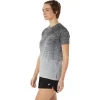 NAHTLOSES KURZARM-TOP FÜR DAMEN NAHTLOSES KURZARM-TOP FÜR DAMEN