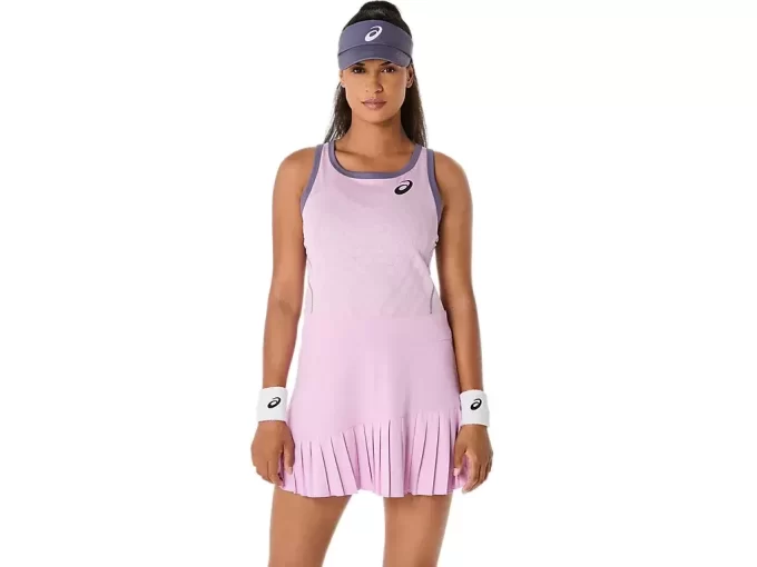 PASSENDES KLEID