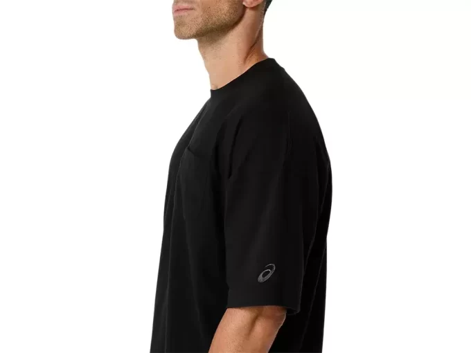 SCHWERES, LOCKERES T-SHIRT MIT TASCHEN SCHWERES, LOCKERES T-SHIRT MIT TASCHEN