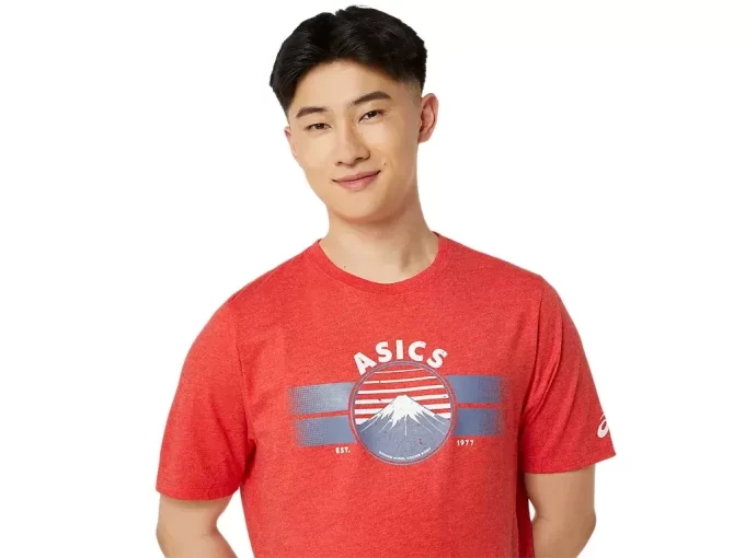 UNISEX ASICS EST 1977 MOUNTAIN T-SHIRT